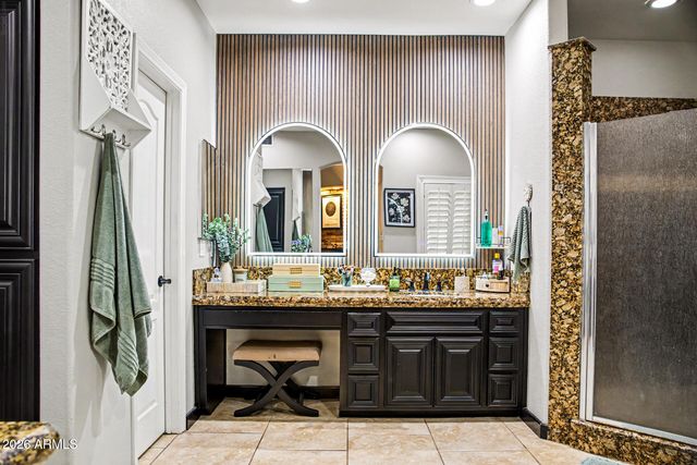 19460 E SONOQUI Boulevard, Queen Creek, AZ 85142