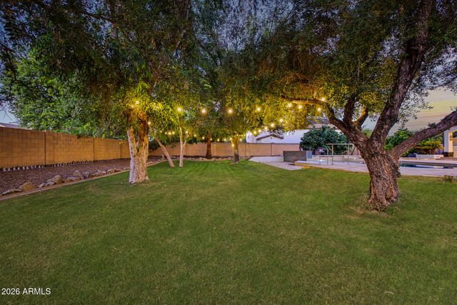 19460 E SONOQUI Boulevard, Queen Creek, AZ 85142