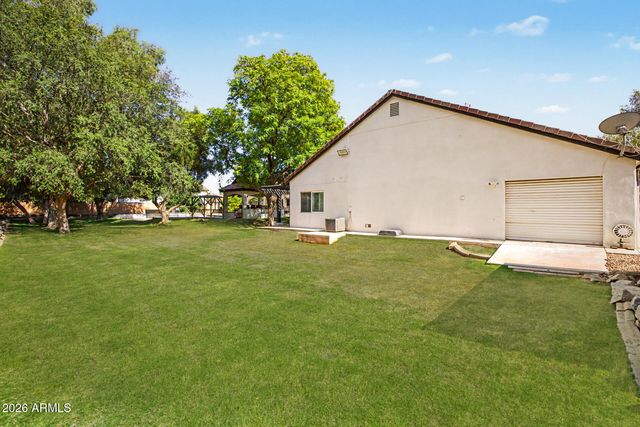 19460 E SONOQUI Boulevard, Queen Creek, AZ 85142