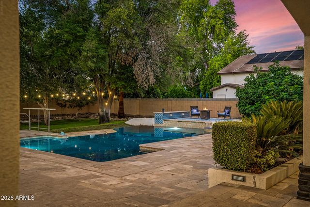 19460 E SONOQUI Boulevard, Queen Creek, AZ 85142