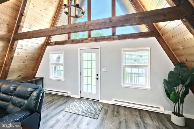 231 LAKE MEADE DR, East Berlin, PA 17316
