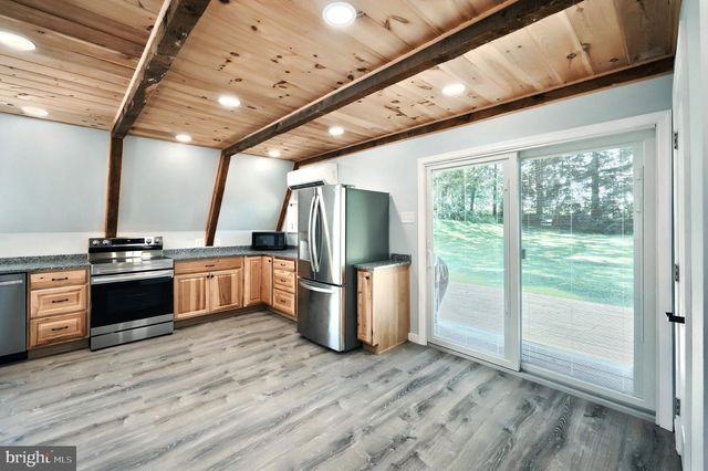 231 LAKE MEADE DR, East Berlin, PA 17316