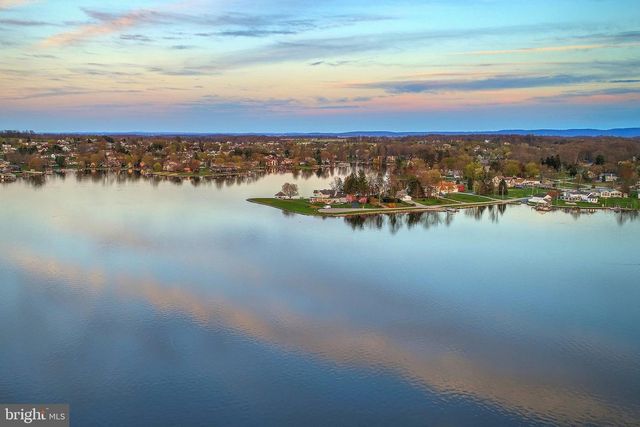231 LAKE MEADE DR, East Berlin, PA 17316