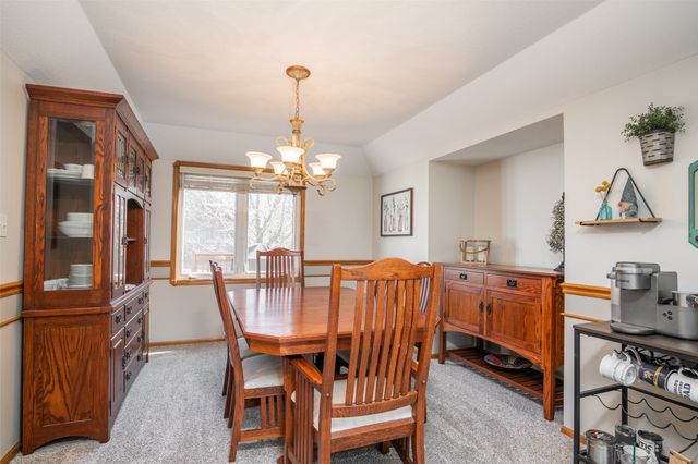 4850 Augusta Lane, Pleasant Hill, IA 50327