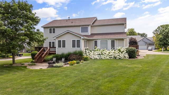 4850 Augusta Lane, Pleasant Hill, IA 50327