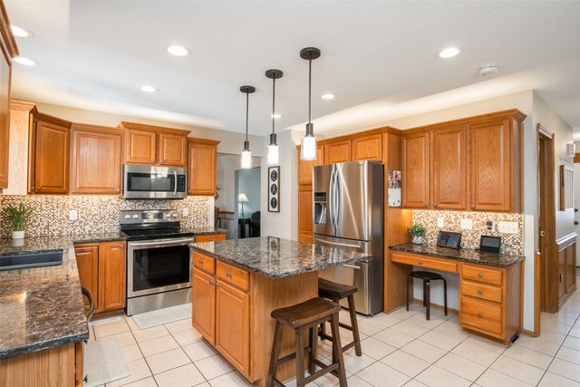 4850 Augusta Lane, Pleasant Hill, IA 50327