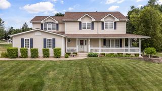 4850 Augusta Lane, Pleasant Hill, IA 50327
