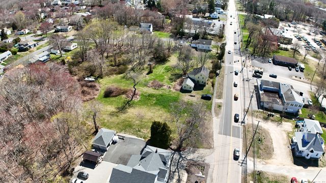 213 Boston Post Road, Waterford, CT 06385