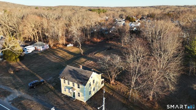 213 Boston Post Road, Waterford, CT 06385