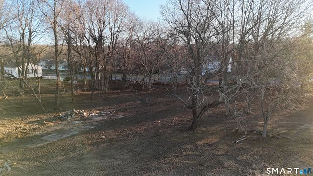 213 Boston Post Road, Waterford, CT 06385