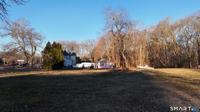 213 Boston Post Road, Waterford, CT 06385