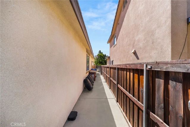 17930 Red Alder Road, San Bernardino, CA 92407