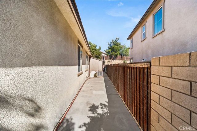 17930 Red Alder Road, San Bernardino, CA 92407