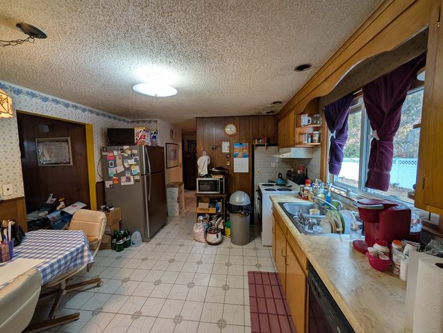 366 Burr Street, New Haven, CT 06512