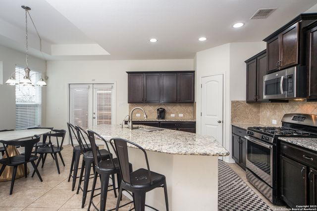 120 JOLIE CIR, Boerne, TX 78015