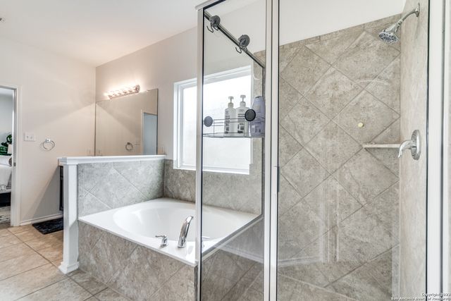 120 JOLIE CIR, Boerne, TX 78015