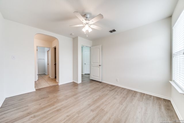 120 JOLIE CIR, Boerne, TX 78015