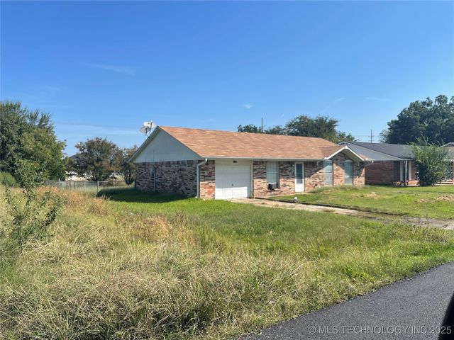 1702 Smith Street, Durant, OK 74701