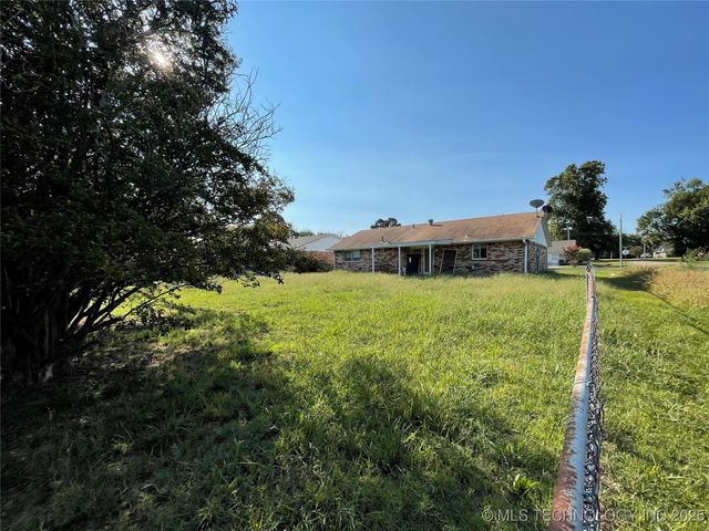 1702 Smith Street, Durant, OK 74701