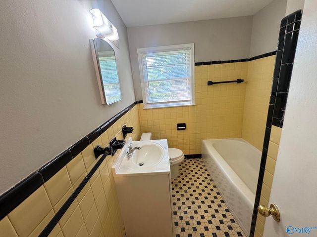 2900 Mallory Avenue NW, Huntsville, AL 35810