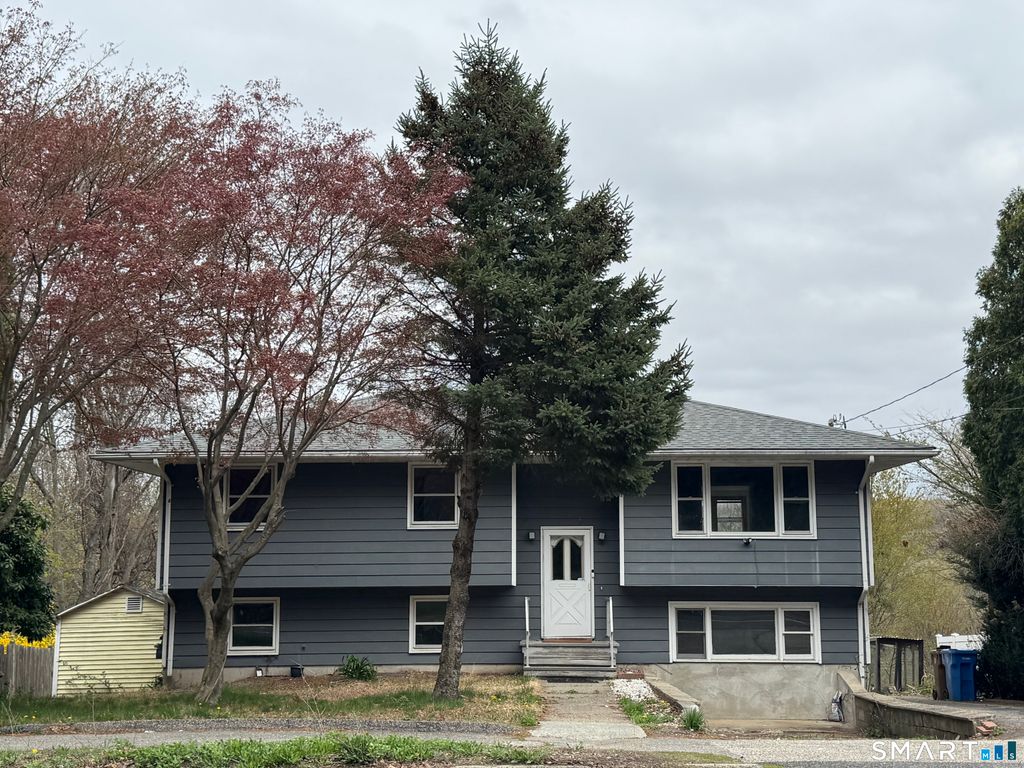 158 River Road, Shelton, CT 06484