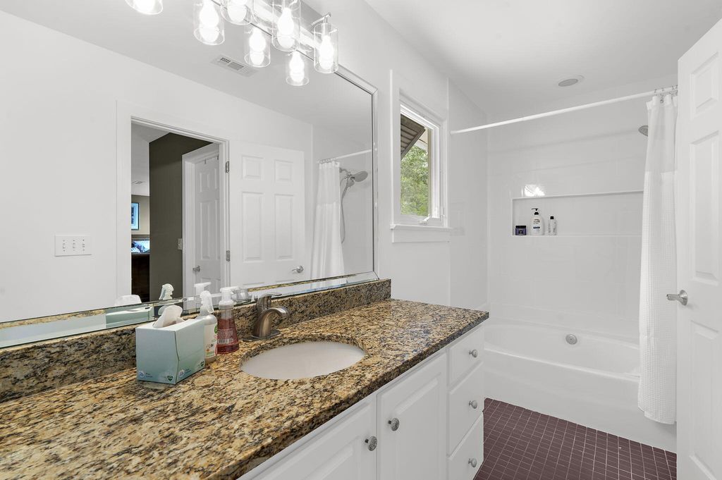 Image 27 of property listing at 516 Rice Planters Drive, Mount Pleasant, SC 29464