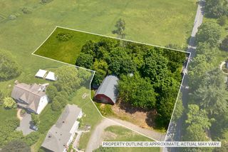 20 Station Road, Amherst, MA 01002
