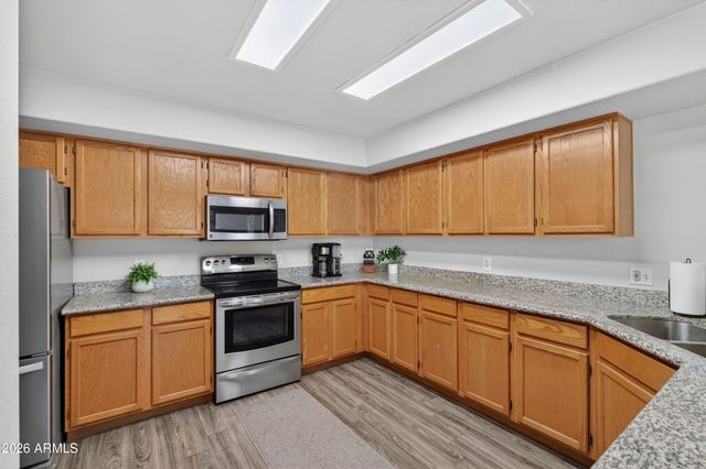 437 S SUNRISE Drive, Gilbert, AZ 85233
