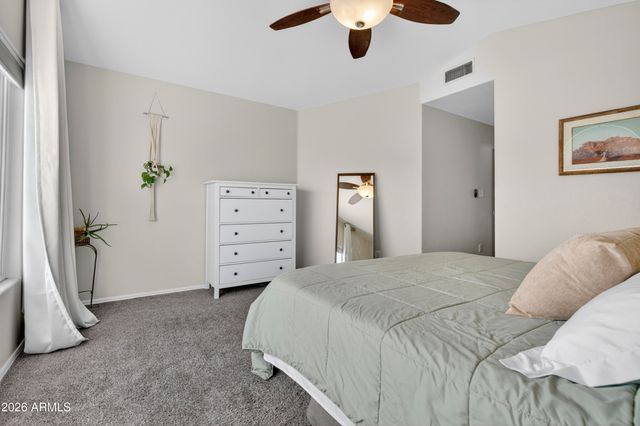 437 S SUNRISE Drive, Gilbert, AZ 85233