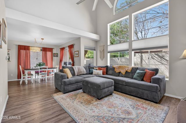 437 S SUNRISE Drive, Gilbert, AZ 85233