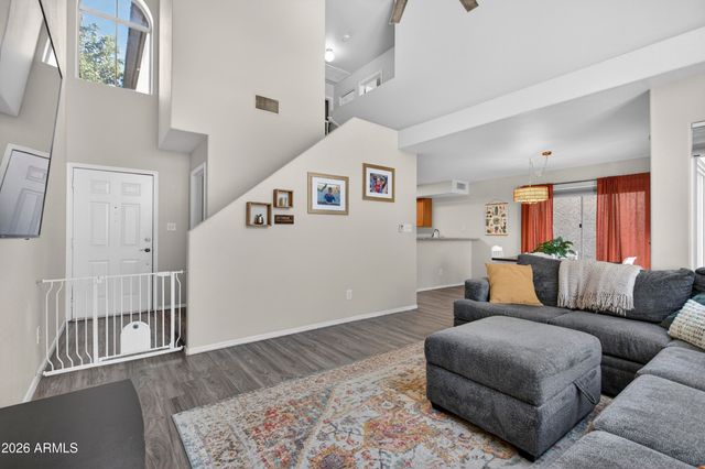 437 S SUNRISE Drive, Gilbert, AZ 85233