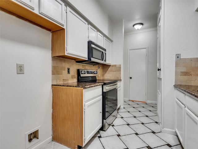 4001 Tanglewilde Street 605, Houston, TX 77063
