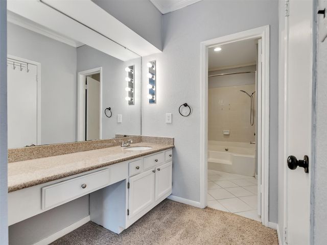 4001 Tanglewilde Street 605, Houston, TX 77063