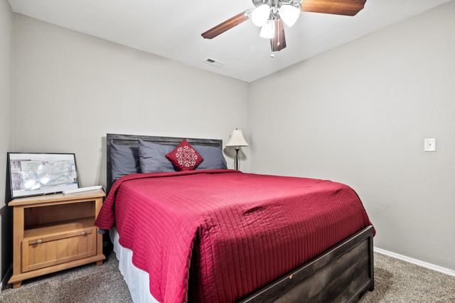 2904 Vineyards Parkway 1, Branson, MO 65616