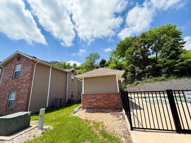 2904 Vineyards Parkway 1, Branson, MO 65616