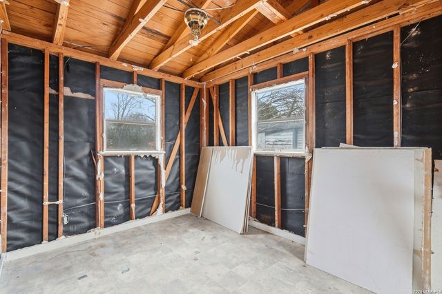 114 Zerm Rd, San Antonio, TX 78214