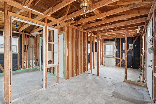 114 Zerm Rd, San Antonio, TX 78214