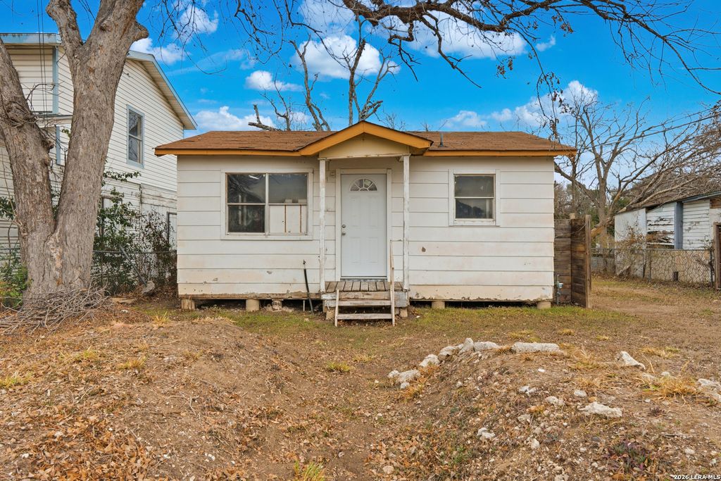 114 Zerm Rd, San Antonio, TX 78214