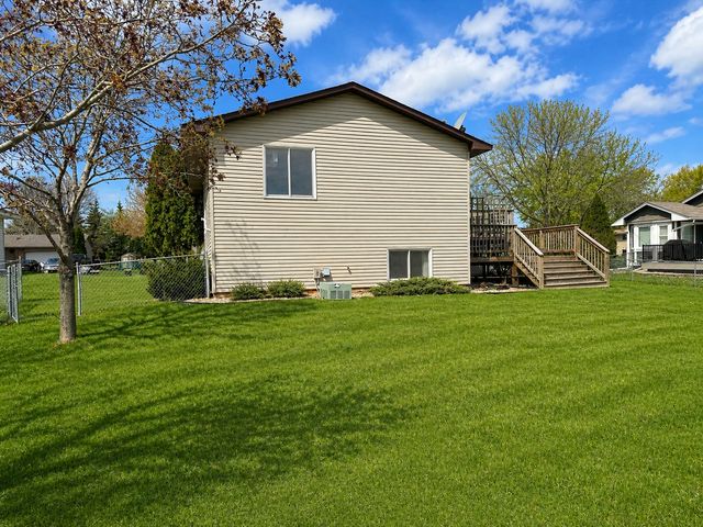 1213 Minnesota Street S, Shakopee, MN 55379