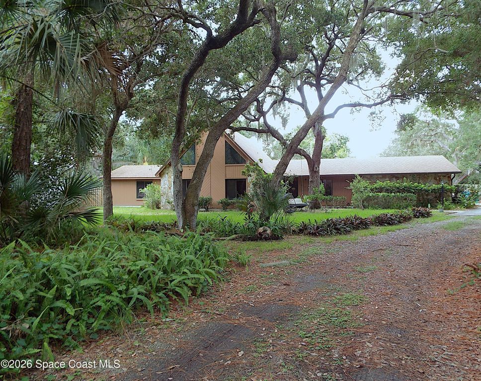 685 Carambola Drive, Merritt Island, FL 32952