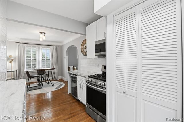 393 Wordsworth Street, Ferndale, MI 48220