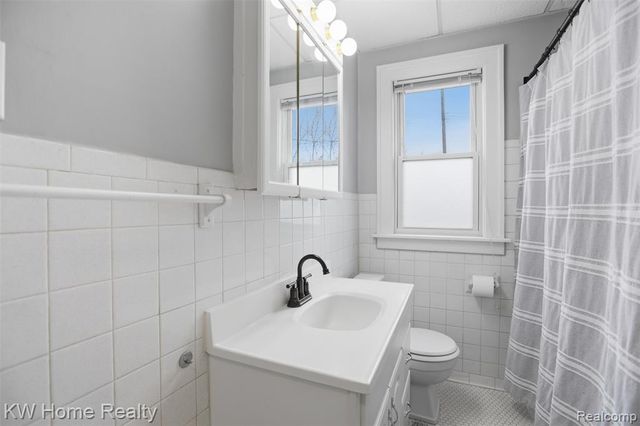 393 Wordsworth Street, Ferndale, MI 48220