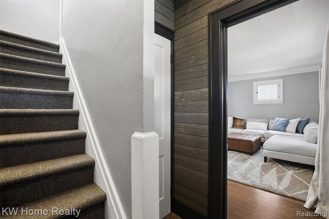 393 Wordsworth Street, Ferndale, MI 48220