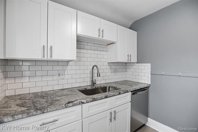 393 Wordsworth Street, Ferndale, MI 48220