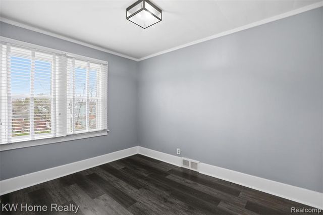 393 Wordsworth Street, Ferndale, MI 48220