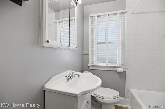 393 Wordsworth Street, Ferndale, MI 48220