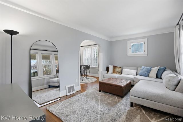 393 Wordsworth Street, Ferndale, MI 48220