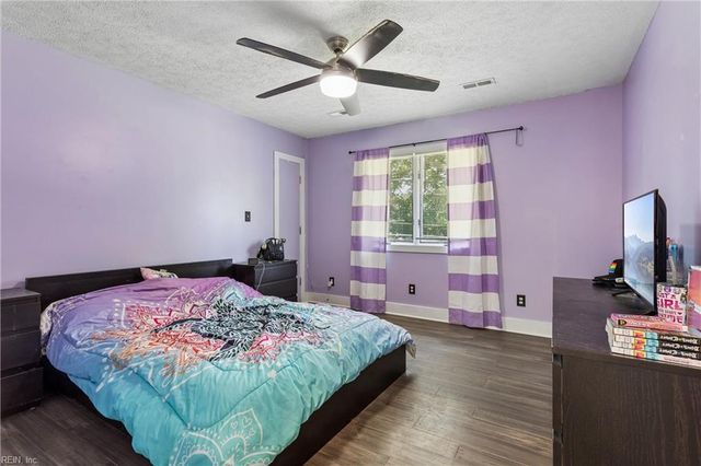 7322 Wellford LN, Gloucester, VA 23061