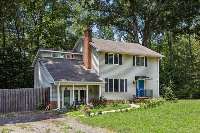 7322 Wellford LN, Gloucester, VA 23061
