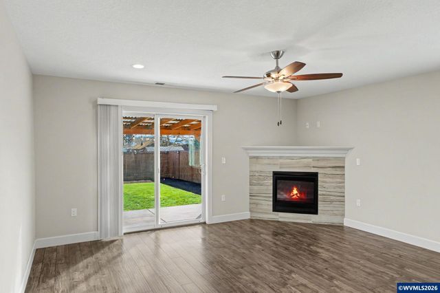 7922 5th St SE, Turner, OR 97392